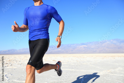 Photo: Sport - runner running in desert Sport - runner running in desert