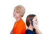 Teenager telefoniert mit Handy