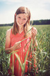 Foto: girl in grainfield girl in grainfield
