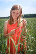 Foto: girl in grainfield girl in grainfield