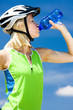Foto: portrait of biker with bottle of water portrait of biker with bottle of water