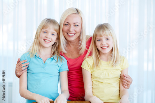 Photo: Mother and daughters Mother and daughters