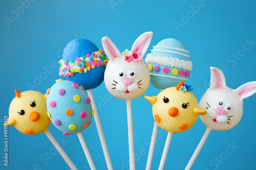 Photo: Easter cake pops Easter cake pops