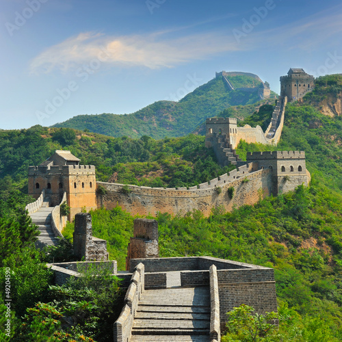 Fototapeta Great Wall of China in Summer with beautiful sky