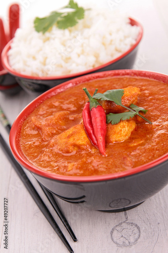 Photo: chicken cooked with coconut and curry chicken cooked with coconut and curry
