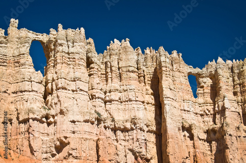 Photo: Wall of windows à Bryce Canyon National park - Utah, USA Wall of windows à Bryce Canyon National park - Utah, USA