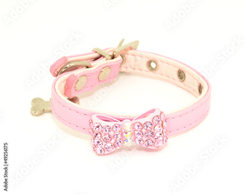 Photo: Collar rosa con lazo de diamantes Collar rosa con lazo de diamantes