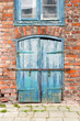Verlassener Altbau, Fassade, Sanierungsbedarf