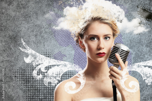 Photo: Image of female singer Image of female singer