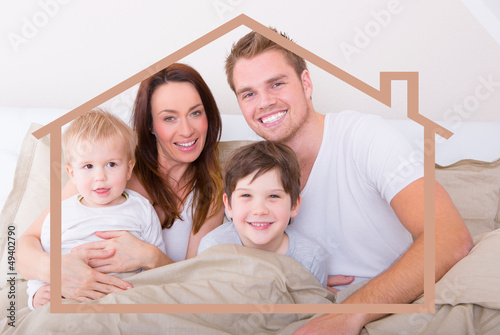 Photo: familie mit haus familie mit haus