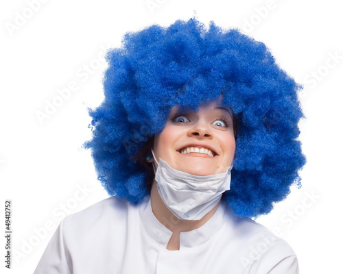 Photo: Chirugin mit blauer Perücke Chirugin mit blauer Perücke
