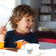 Enfant qui mange
