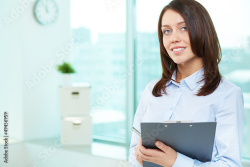 Photo: Employee in office Employee in office