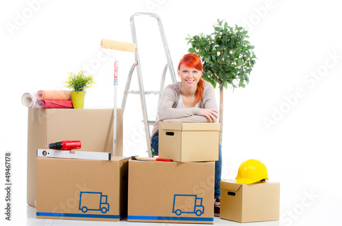 Photo: junge frau will renovieren junge frau will renovieren