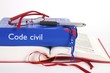 Photo : code civil sur livre ouvert code civil sur livre ouvert