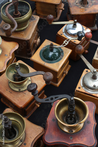 Photo: Brocante - Moulins à café Brocante - Moulins à café
