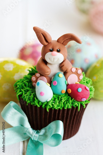 Photo: Easter bunny cupcake Easter bunny cupcake