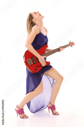 Photo: Junge Frau mit Gitarre Junge Frau mit Gitarre