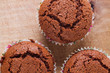 Detaily fotografie chocolate muffins from top view