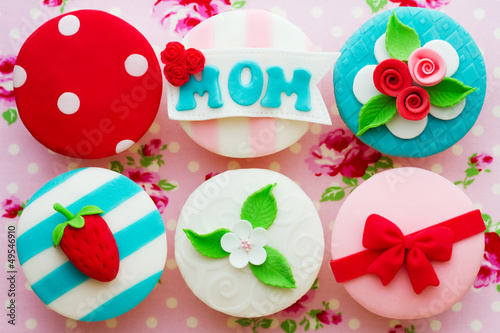 Photo: Mother's day cupcakes Mother's day cupcakes