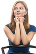 Foto: beautiful young woman on chair beautiful young woman on chair