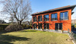 red house, outdoor