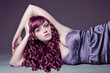 Diva mit roten Locken in Pastell / haircolors-19