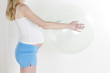 Foto: detail of pregnant woman doing exercises detail of pregnant woman doing exercises
