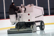 Ice resurfacing machine