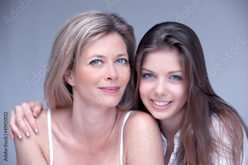 Photo: mère et fille beauté complice mère et fille beauté complice