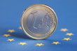 1 Euro und Europa Flagge