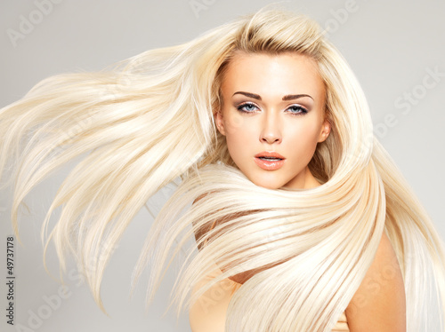Photo: Blond woman with long straight hair Blond woman with long straight hair