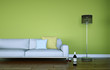 modernes Sofa vor grüner Wand