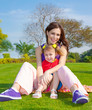 Foto: Mother with daughter outdoors Mother with daughter outdoors
