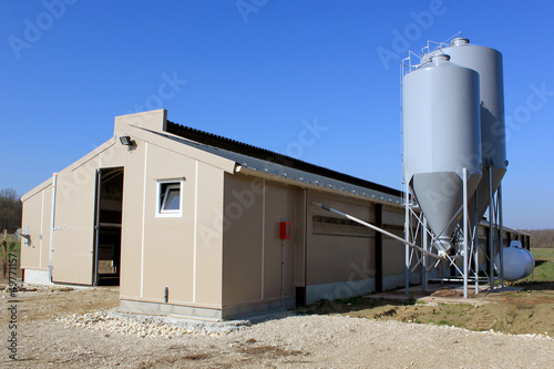 Photo: hangar pour élevage de poulets hangar pour élevage de poulets