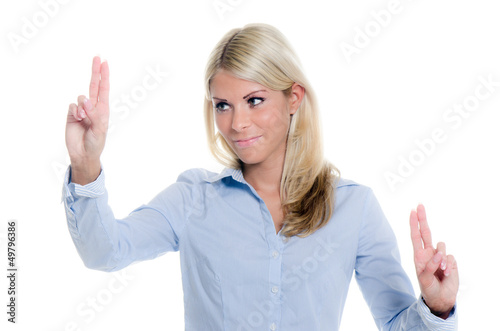 Photo: blonde businessfrau navigiert mit den fingern blonde businessfrau navigiert mit den fingern