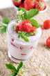 frischer erdbeerjoghurt