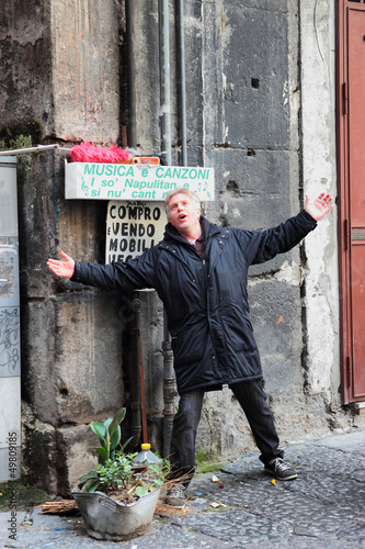 Photo: Street singer in Naples Street singer in Naples