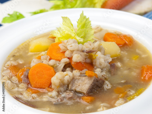 Photo: Graupensuppe mit Rindfleisch Graupensuppe mit Rindfleisch