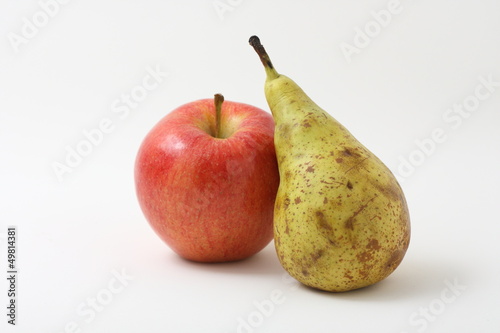 Photo: manzana y pera manzana y pera