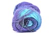 pelote de laine tricolore