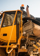 motore bulldozer a riposo in cava