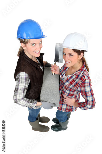 Photo: Female bricklayers Female bricklayers