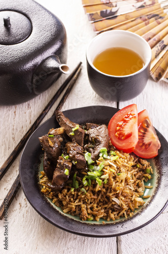Photo: Gebratener Reis mit Fleisch Gebratener Reis mit Fleisch