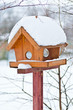 Bird feeder