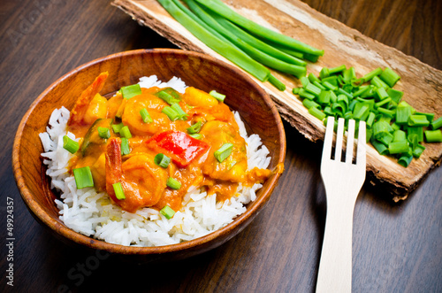 Photo: Curry with prawns, vegetables and chives Curry with prawns, vegetables and chives
