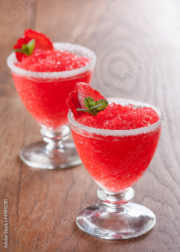 Photo: Strawberry slushie cups decorated with mint Strawberry slushie cups decorated with mint