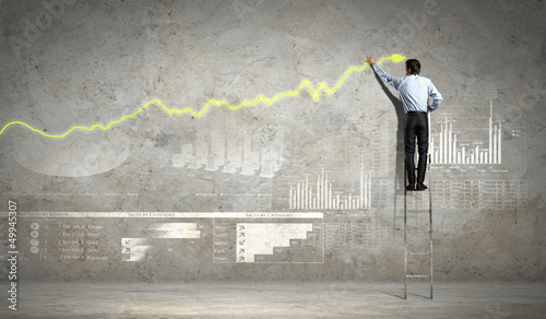Photo: businessman drawing diagram businessman drawing diagram