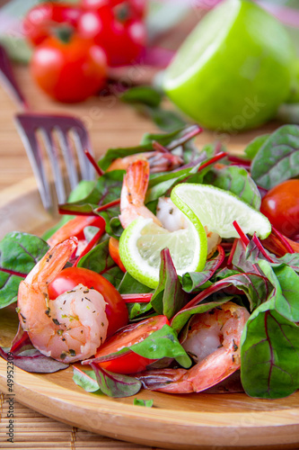 Photo: Salad with shimp, tomato, lime and chard Salad with shimp, tomato, lime and chard