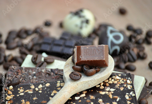 Photo: Schokolade mit Schriftzug "Hello" Schokolade mit Schriftzug "Hello"